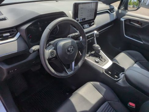 Used 2024 Toyota RAV4 XSE AWD/4WD image 18