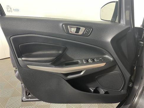Used 2018 Ford EcoSport Titanium w/ Titanium Cold Weather Package AWD/4WD image 20