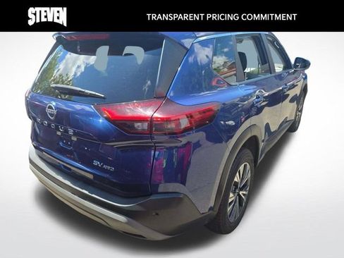 Used 2023 Nissan Rogue SV AWD/4WD image 3