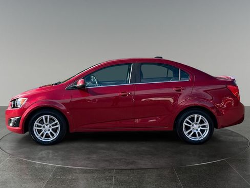 Used 2016 Chevrolet Sonic LT w/ Wheels and Fog Lamp Package FWD image 5