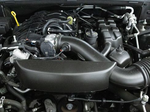 Used 2023 Dodge Durango GT AWD/4WD image 30