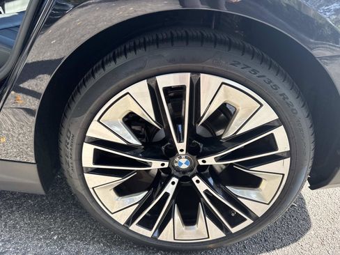 Certified 2025 BMW 530i xDrive image 11