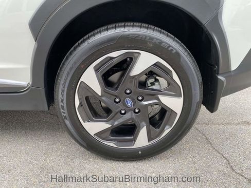 Certified 2025 Subaru Crosstrek 2.5i Limited w/ Popular Package #4A image 8