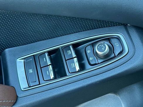 Used 2024 Subaru Ascent Touring image 13