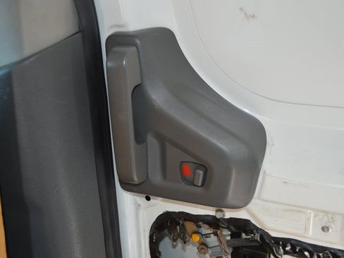 Used 2019 Nissan NV200 SV w/ Navigation Package image 35