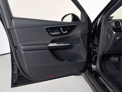 Certified 2025 Mercedes-Benz GLC 350e 4MATIC image 22
