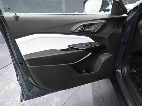 New 2026 Chevrolet Trax LT image 16