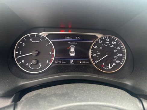 Used 2024 Nissan Sentra SV FWD image 11
