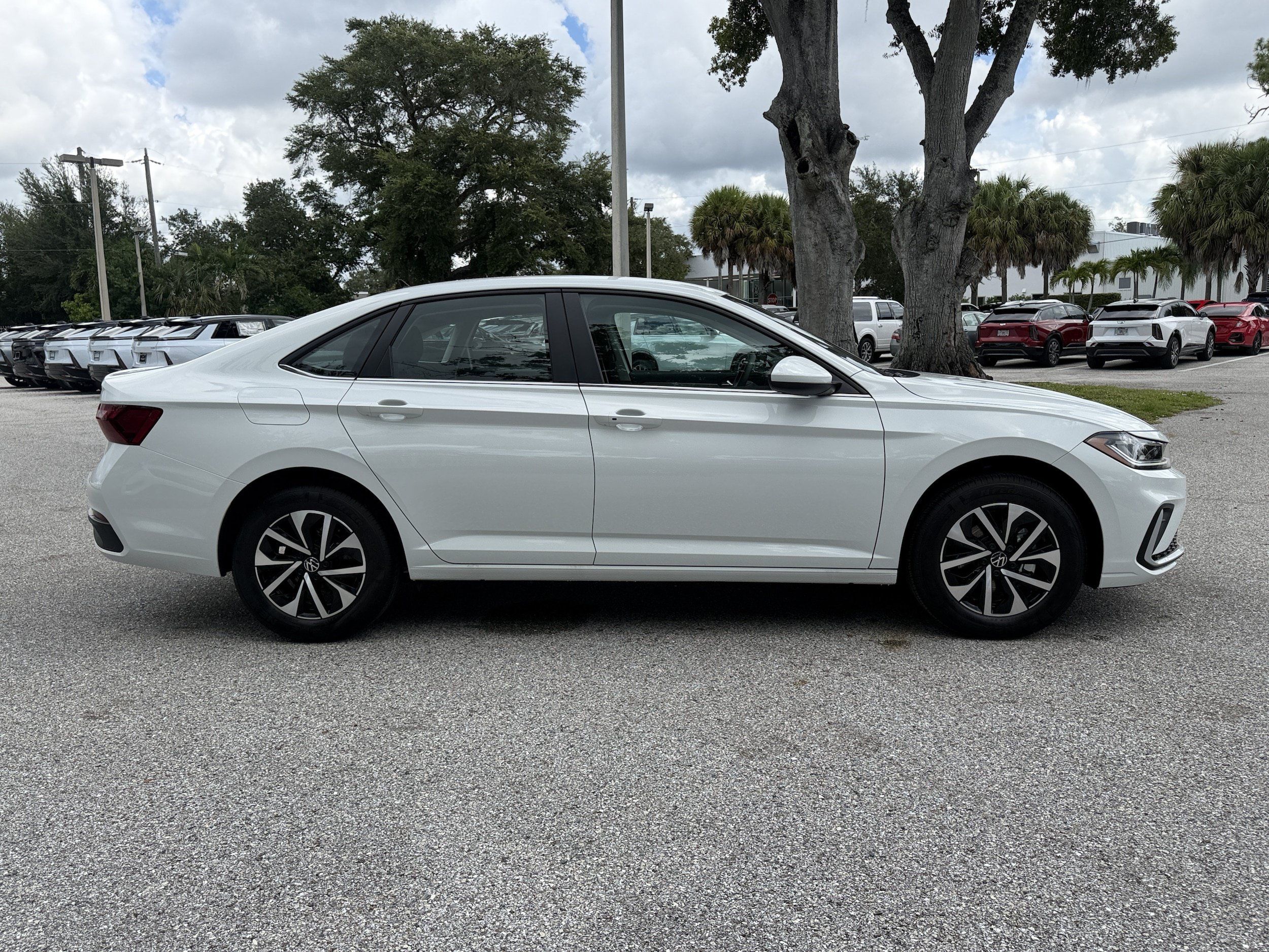 New 2027 Volkswagen Jetta S FWD image 8