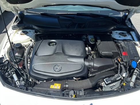 Used 2018 Mercedes-Benz CLA 250 4MATIC image 36