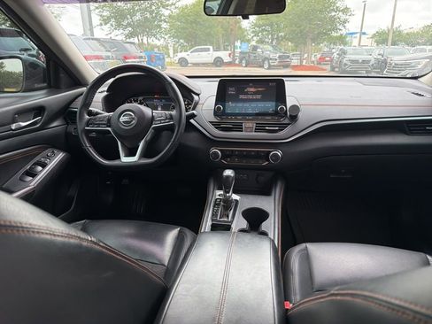 Used 2019 Nissan Altima 2.5 SR w/ SR Premium Package FWD image 16