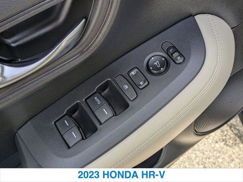 Certified 2023 Honda HR-V LX image 13
