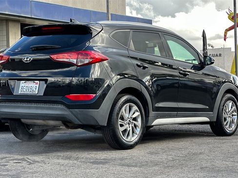 Used 2018 Hyundai Tucson SEL Plus w/ Cargo Package image 4