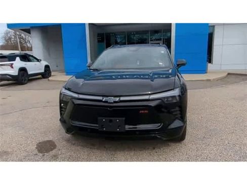 New 2025 Chevrolet Blazer EV RS w/ Super Cruise Package FWD image 3