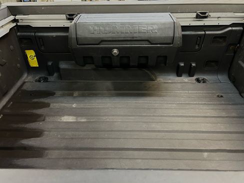 Used 2009 HUMMER H3T image 25