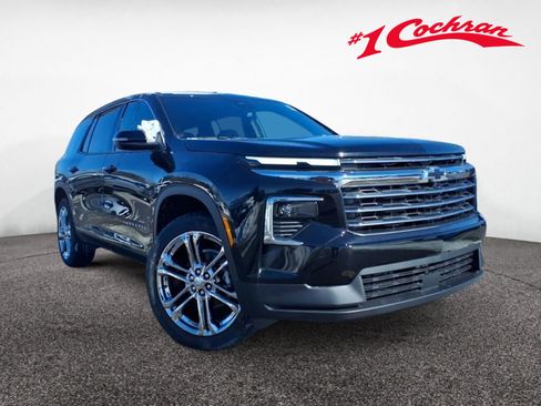 New 2026 Chevrolet Traverse LT image 1