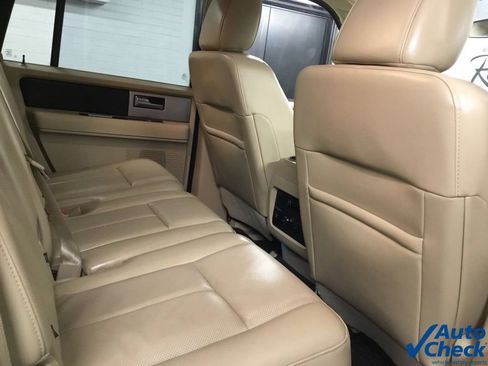 Used 2017 Ford Expedition Limited w/ Equipment Group 301A AWD/4WD image 36