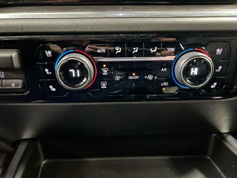 Used 2023 Chevrolet Silverado 1500 LTZ image 17