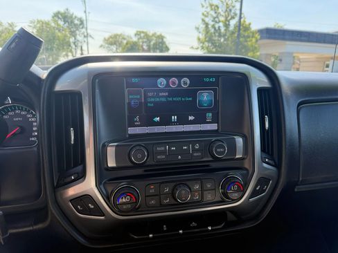Used 2015 Chevrolet Silverado 2500 LT w/ LT Convenience Package AWD/4WD image 12