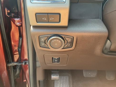 Used 2015 Ford F150 King Ranch w/ Equipment Group 601A Luxury AWD/4WD image 30