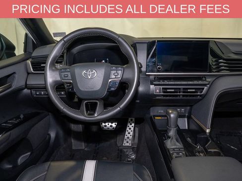 Used 2025 Toyota Camry SE FWD image 6