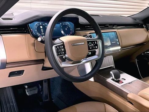 New 2026 Land Rover Range Rover SE image 7