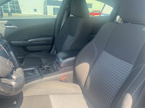 Used 2022 Dodge Charger SXT w/ Blacktop Package image 12