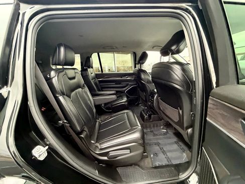 Used 2022 Jeep Grand Cherokee L Limited image 27