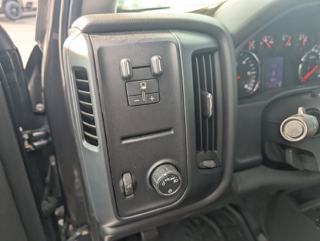 Used 2016 Chevrolet Silverado 2500 W/T w/ WT Convenience Package AWD/4WD image 17