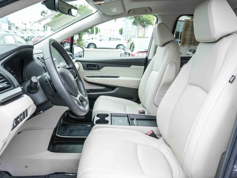 Used 2025 Honda Odyssey EX-L image 18