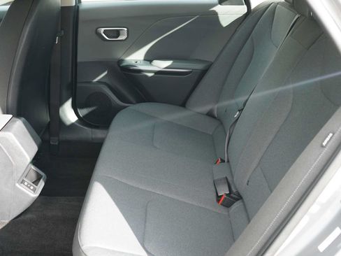 Certified 2025 Kia K4 FWD image 17
