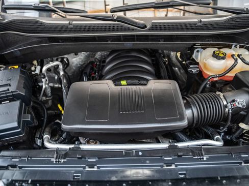 Used 2022 Chevrolet Silverado 1500 LT Trail Boss w/ Convenience Package II AWD/4WD image 23