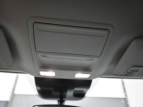 New 2025 Ford Maverick XL w/ Equipment Group 102A image 43