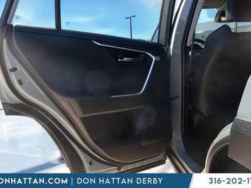 Used 2023 Toyota RAV4 Adventure image 17