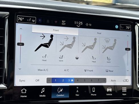 New 2026 Chrysler Pacifica Limited image 35