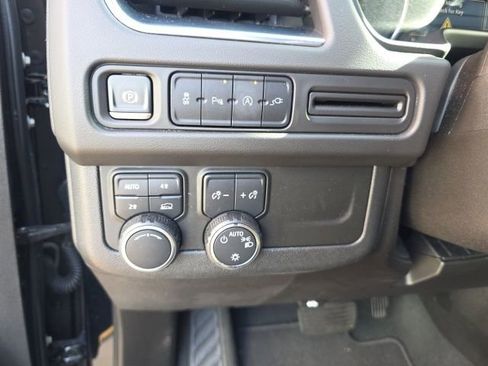 Used 2021 Chevrolet Tahoe LT AWD/4WD image 15