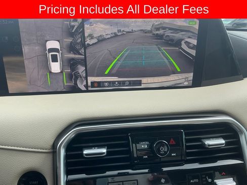 Used 2025 Nissan Armada Platinum AWD/4WD image 17