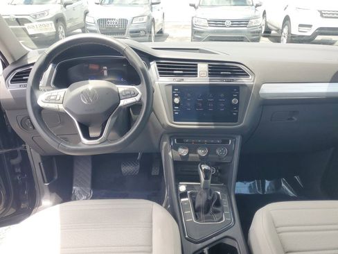 Used 2024 Volkswagen Tiguan S image 9