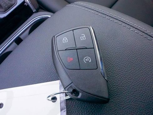 New 2026 GMC Canyon Elevation w/ Convenience Package image 35