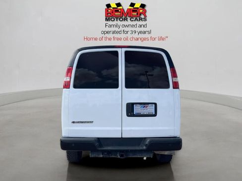 Used 2020 Chevrolet Express 3500 LS image 4