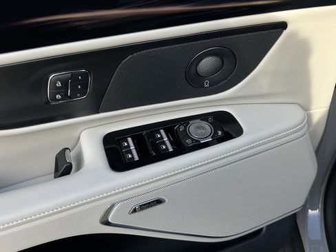 New 2026 Lincoln Nautilus Reserve w/ Jet Appearance Package image 27