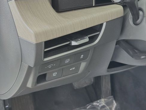 Used 2025 Hyundai Sonata SEL FWD image 12