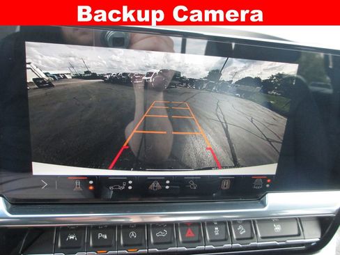 Used 2025 Chevrolet Silverado 1500 LTZ w/ LTZ Premium Package AWD/4WD image 17