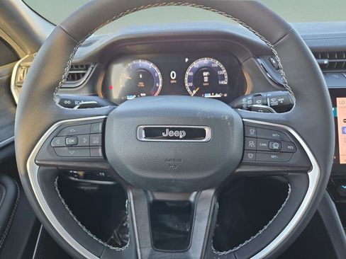 New 2026 Jeep Grand Cherokee Limited w/ Limited Altitude Package RWD image 21