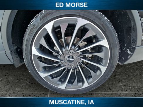 Used 2022 Lincoln Aviator Reserve w/ Equipment Group 201A image 10