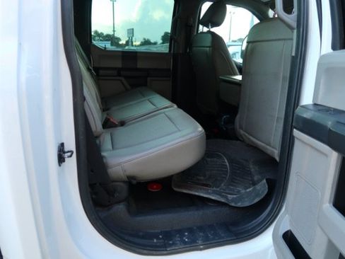 Used 2022 Ford F250 XL w/ Power Equipment Group AWD/4WD image 12