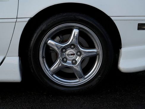 Used 1992 Chevrolet Corvette Convertible image 14