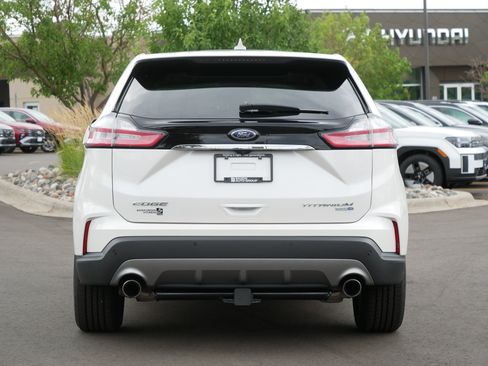 Used 2019 Ford Edge Titanium w/ Equipment Group 301A AWD/4WD image 7