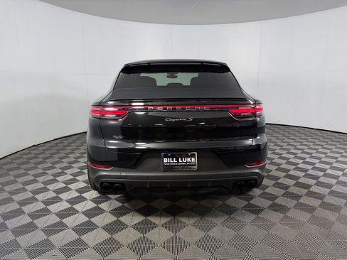 Used 2023 Porsche Cayenne S AWD/4WD image 8
