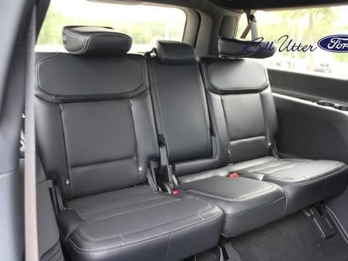 New 2027 Ford Expedition Max Platinum w/ Stealth Appearance Package RWD image 10